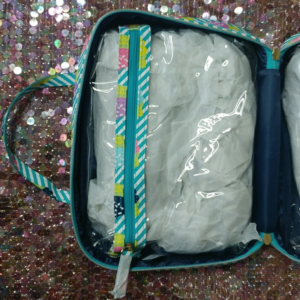 Dabney Lee Weekender makeup bag - Picture 3 of 4